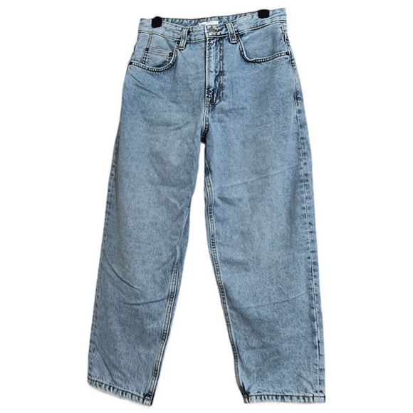 Zara Women’s Blue Light Wash High Rise Mom Jeans Sz-8 - Picture 1 of 7